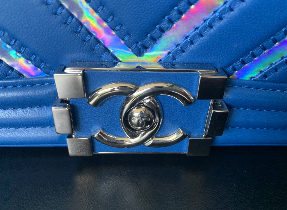 Bolsa Chanel Boy - Ferragens Prateadas