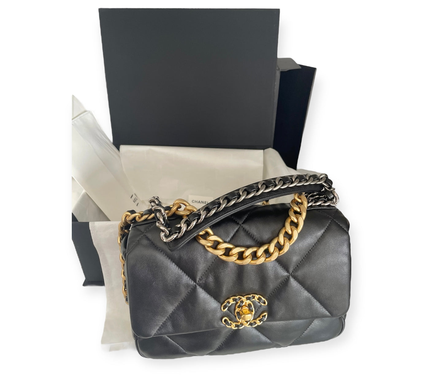 Bolsa Chanel Flap 19 - Hardware Dourado/Prata