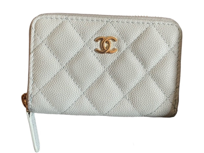 Chanel Coin Wallet - Gold Hardware - Zipped